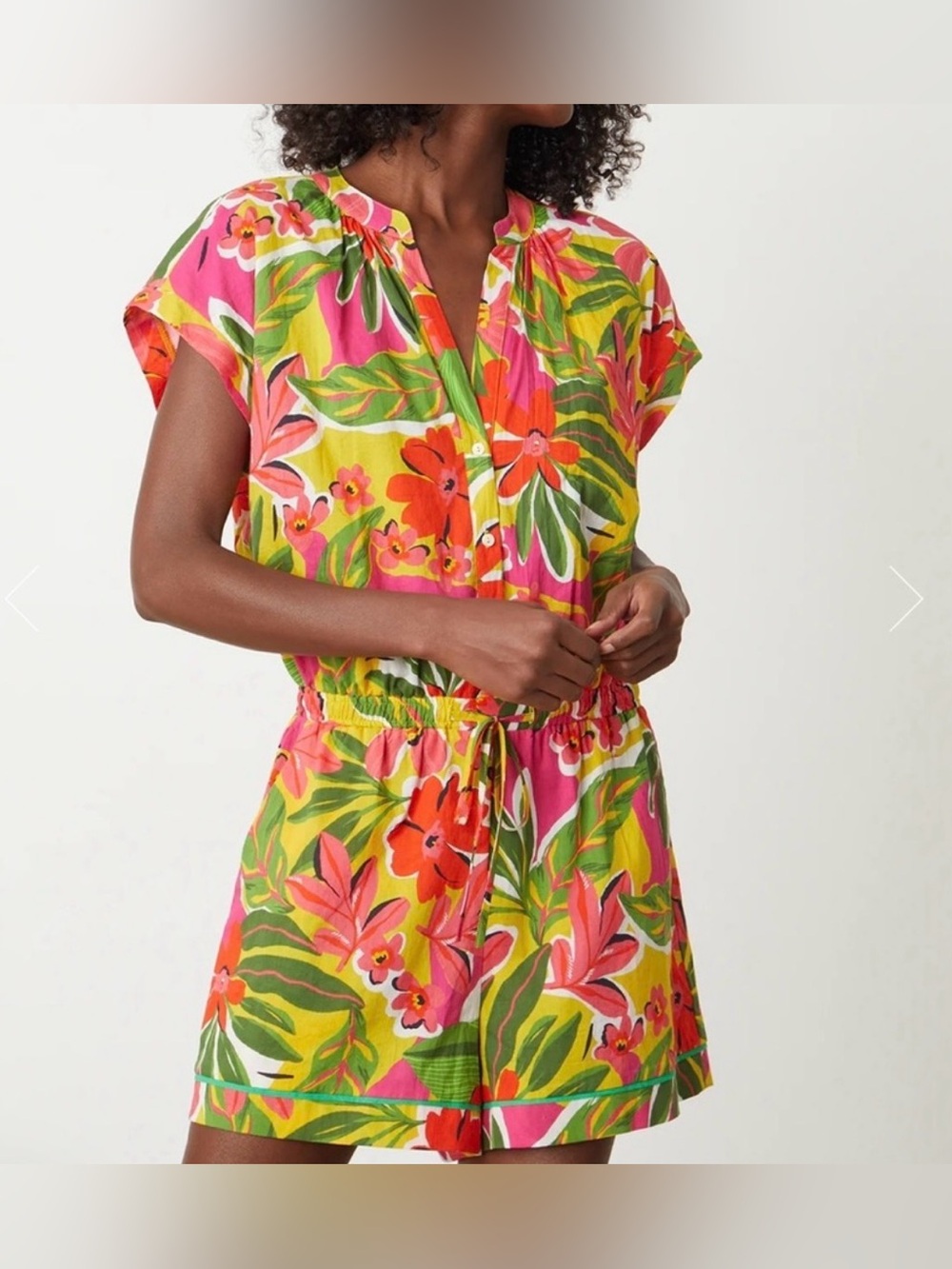 NEW Velvet By Graham & Spencer Women's Floral Print Short Sleeve Romper Sz S